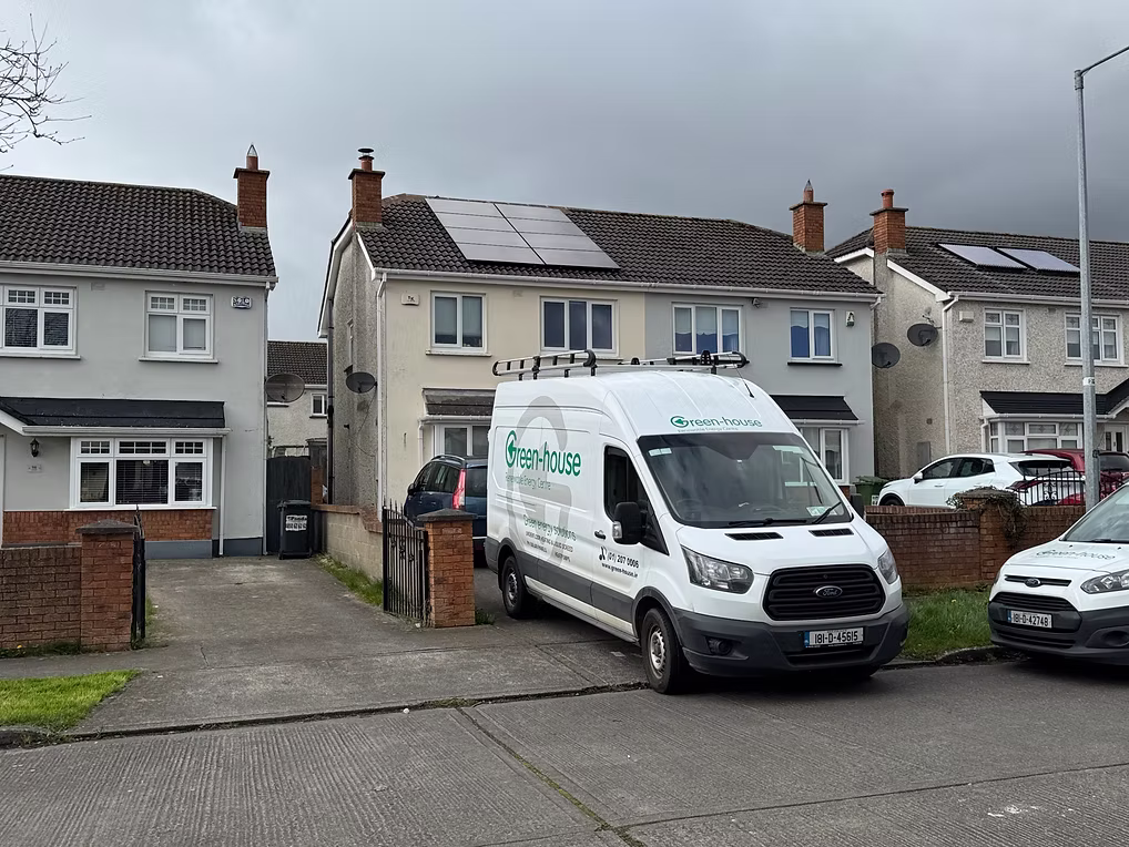 Green-house Solar Energy van