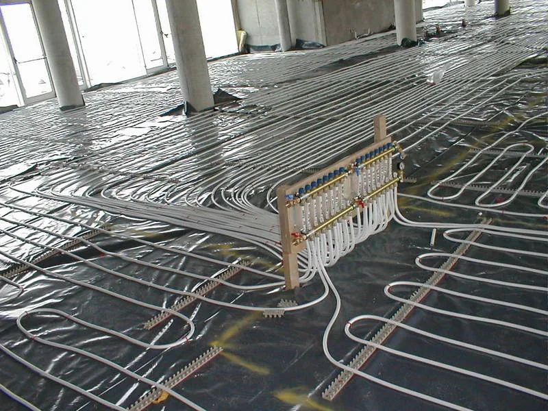 Underfloor heating pipe run back to the manifold on a retrofit